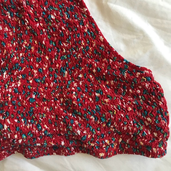 Pins and Needles Small Floral Smocked Crop Halter - Picture 6 of 6